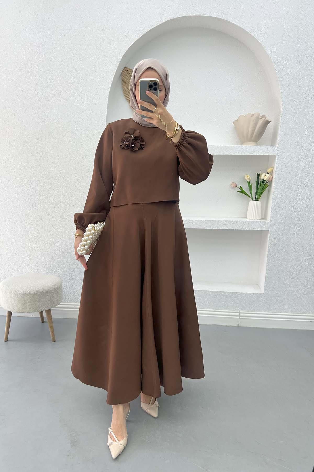 Çiçek Broşlu Crop Takım Acı Kahve