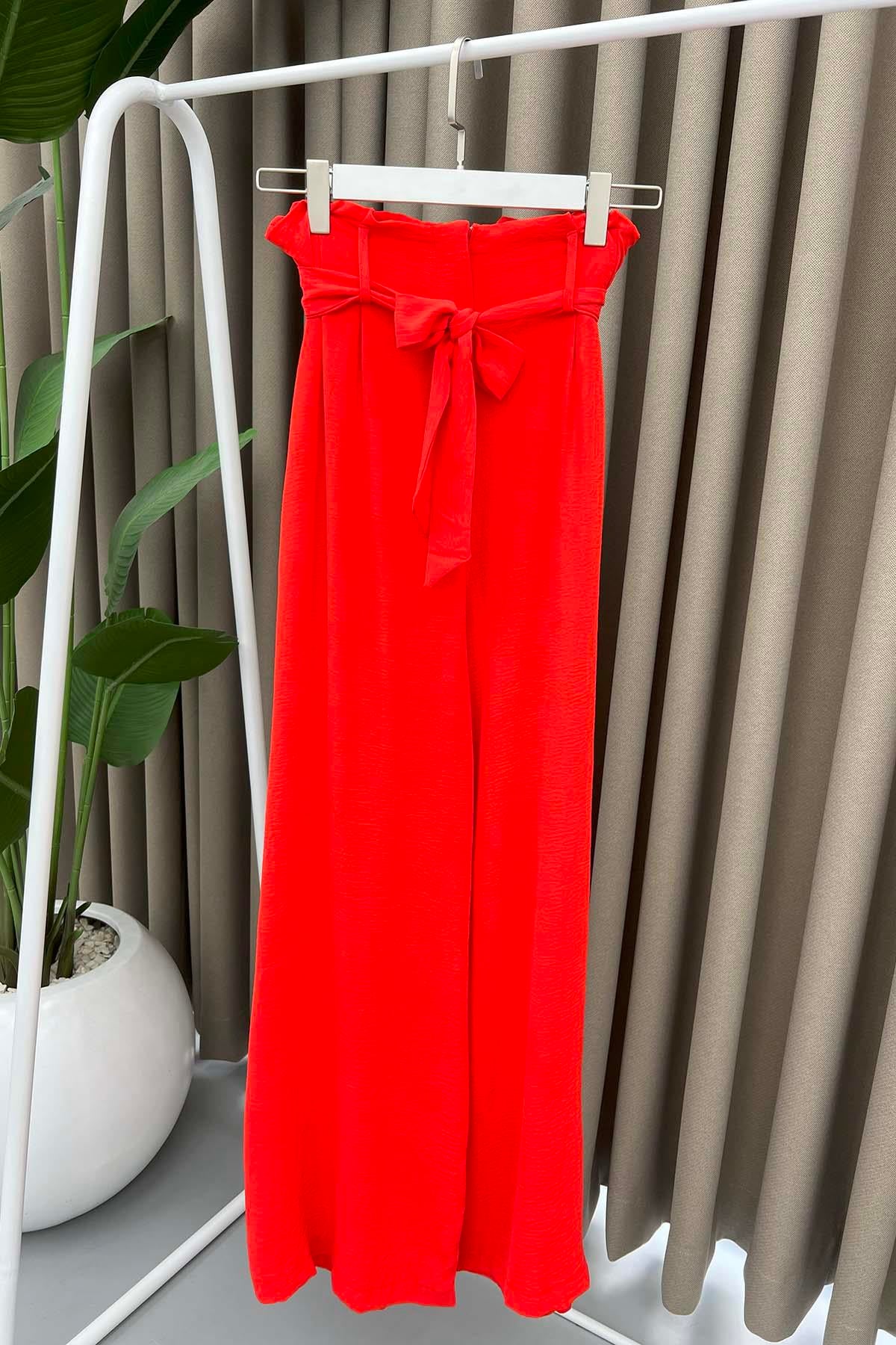 Etek Pantolon Narçiçeği