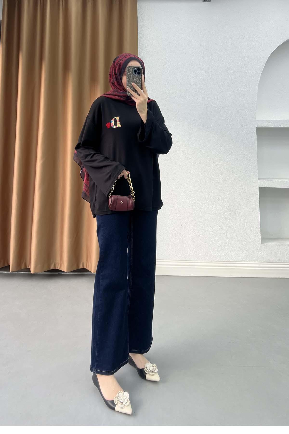 Love &  Letter Nakışlı Oversize Sweatshirt Siyah