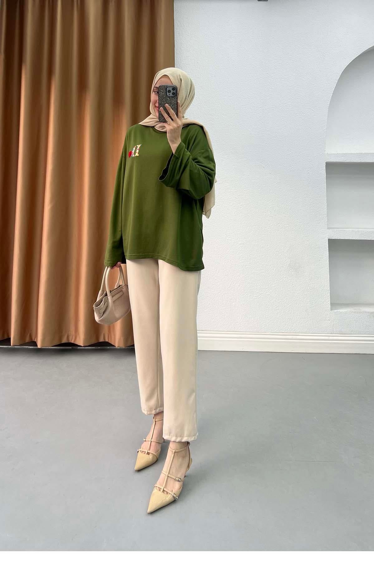 Love &  Letter Nakışlı Oversize Sweatshirt Haki