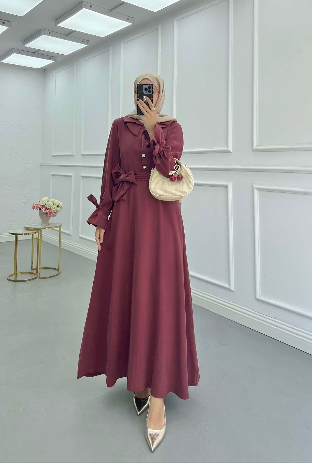 Manşet Detaylı Bebe Yaka Kuşaklı Elbise Bordo