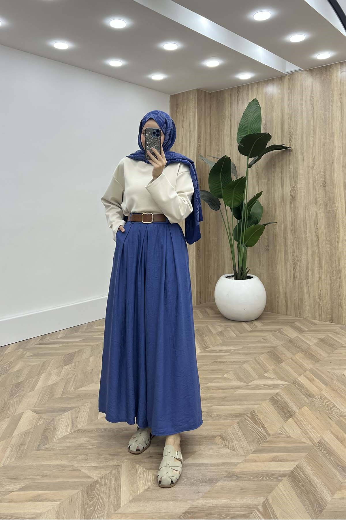 Modern Kemerli Dökümlü Çilek Pantalon İndigo