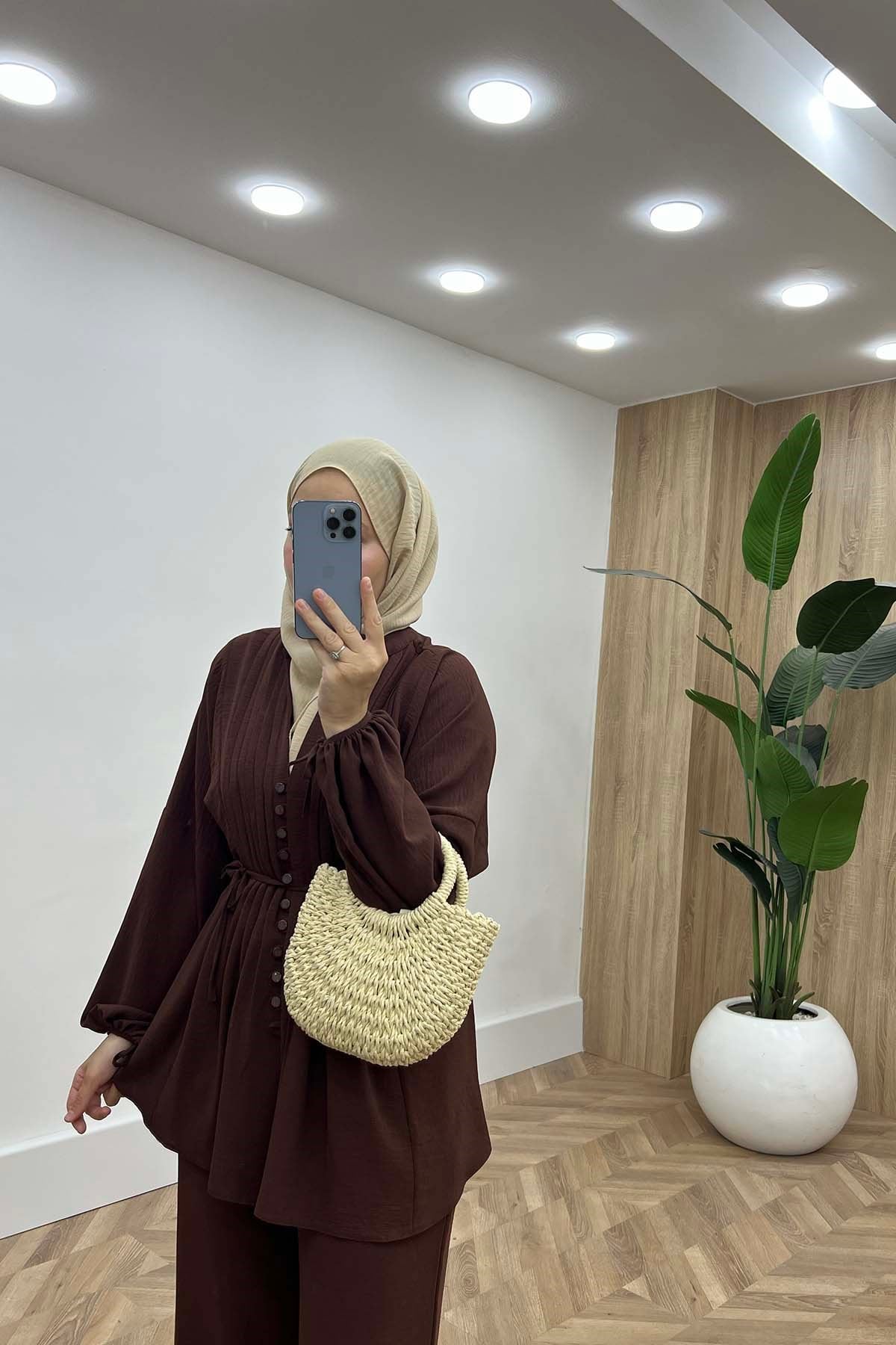 Önü Nervürlü Kemerli Modern Ayrobin Takım Kahve
