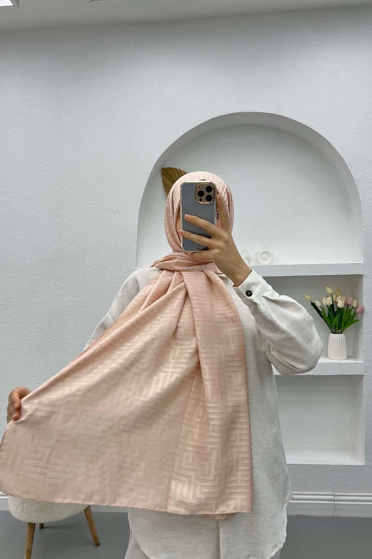 Şerit Desenli Şal Pudra