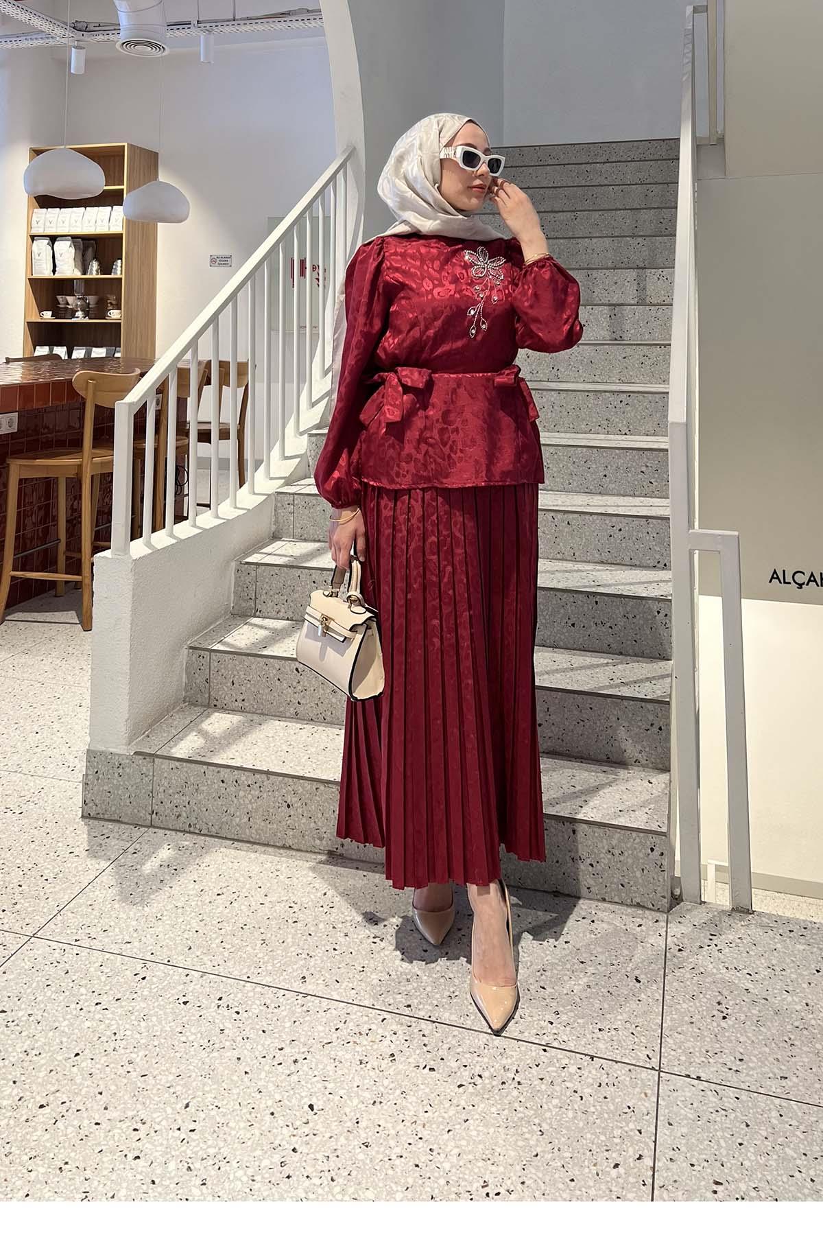 Taş ve Bağlama Detaylı Jakarlı Elegant Takım Fuşya