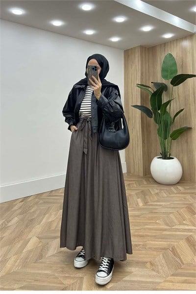 Bel Lastikli ve Bağlamalı Geniş Kalıp Pantalon Kahve