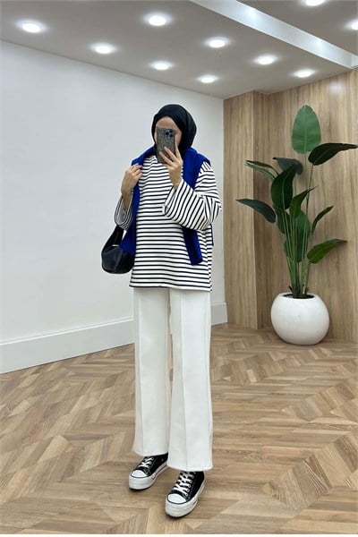 Bisiklet Yaka Çizgili Oysh Sweatshirt Lacivert