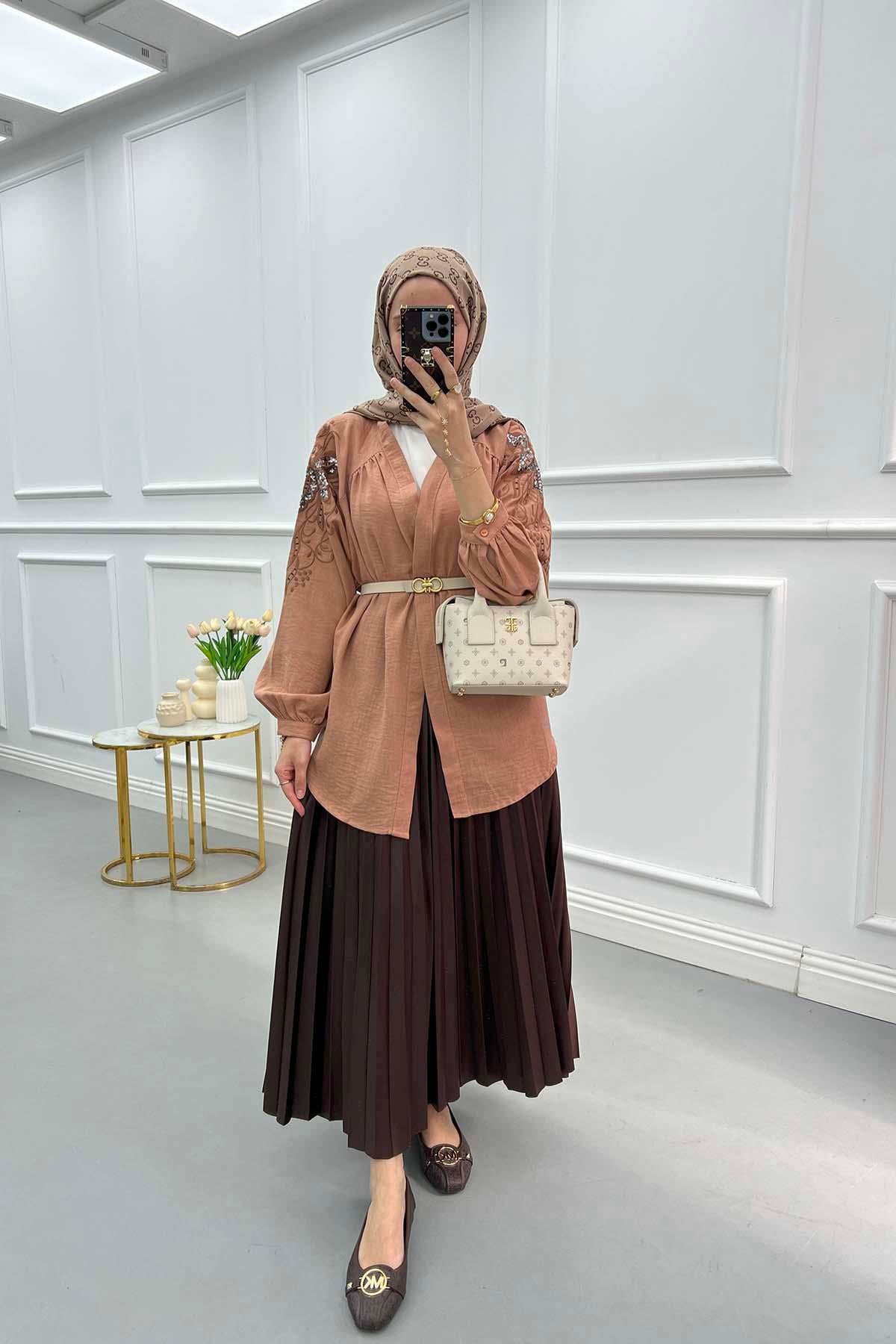 Arkası Nakışlı Pullu Kimono Camel