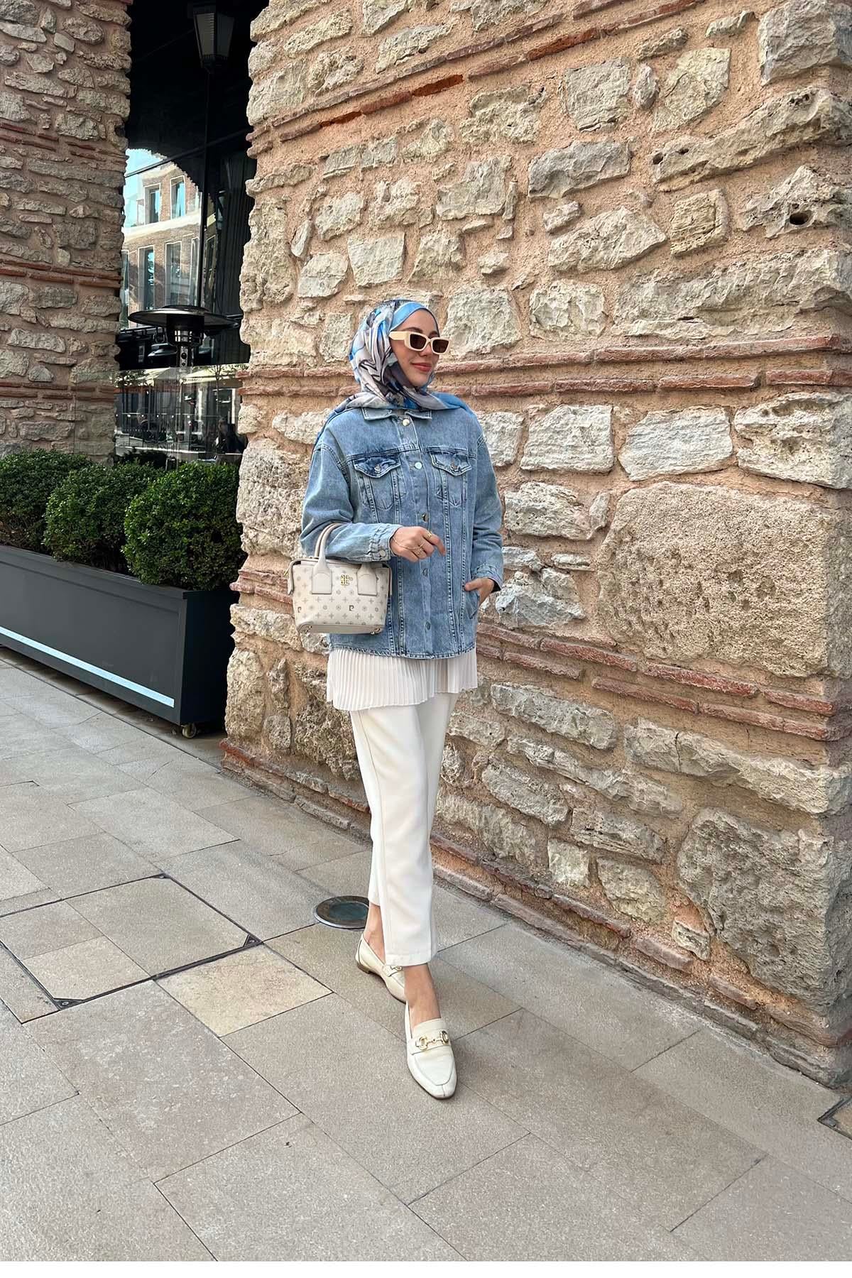 Arkası Oval Kesim Kot Ceket Mavi