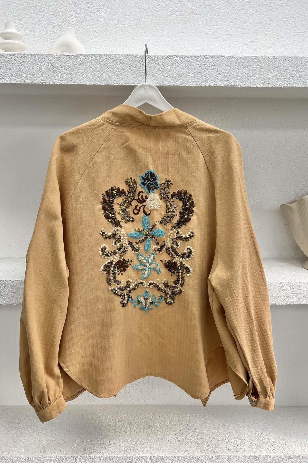 Arkası Pul İşlemeli Kimono Camel