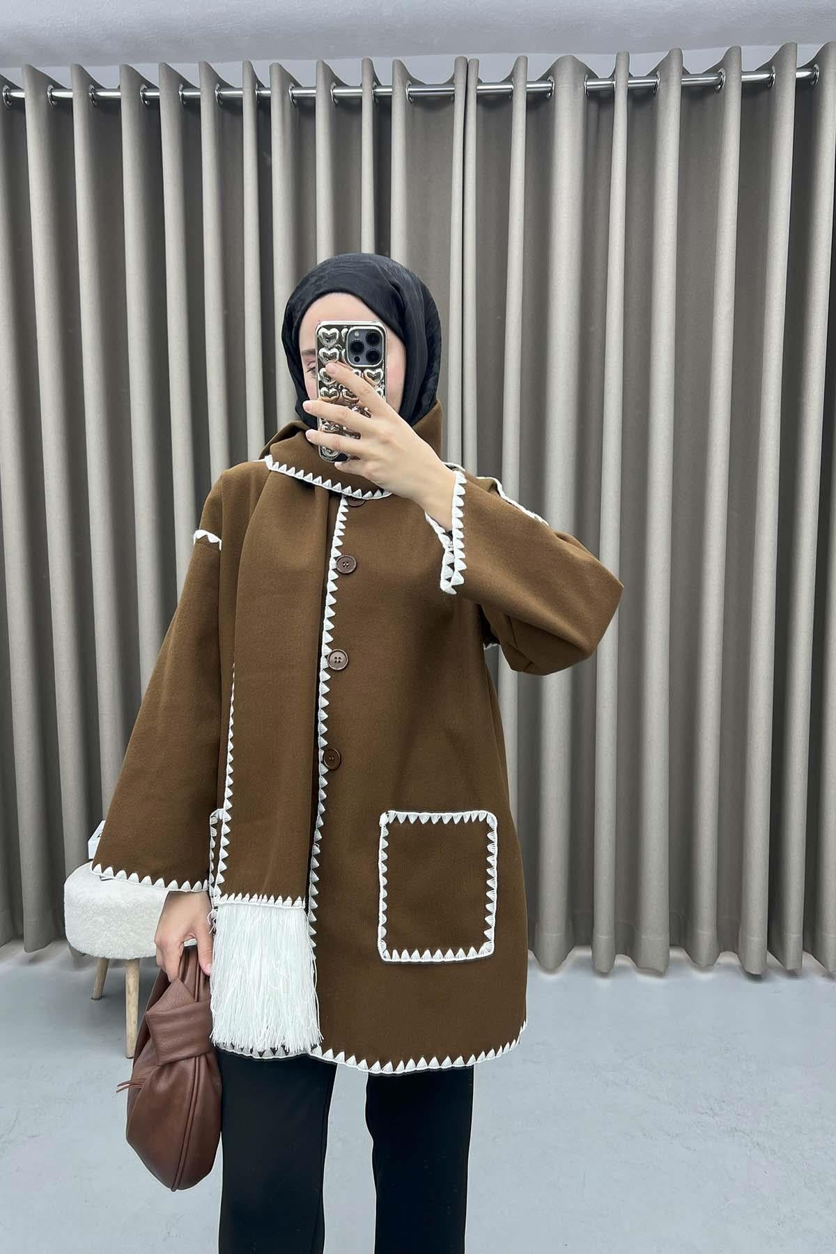 Atkılı Kroşeta Nakışlı Ceket Kahve