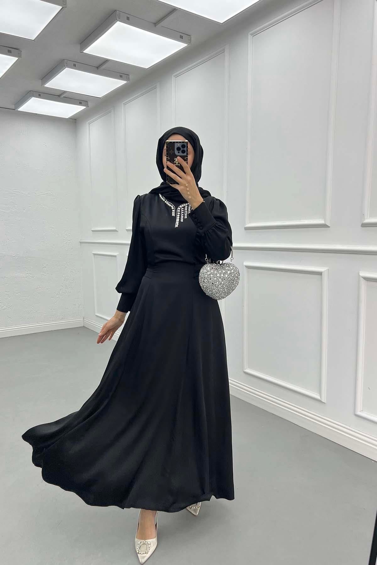 Bağlama Detaylı İncili Saten Elbise Siyah