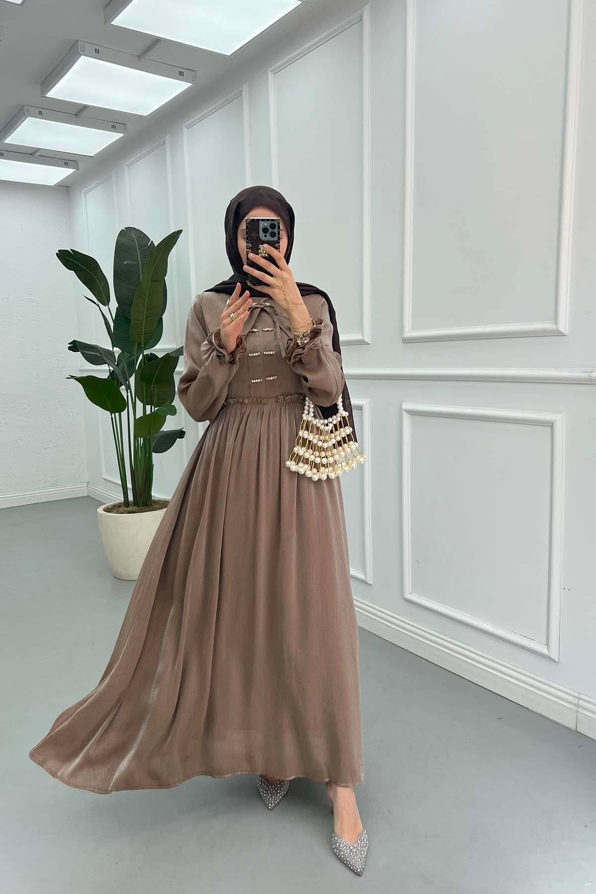 Bebe Yaka Taşlı Simli Elbise Vizon