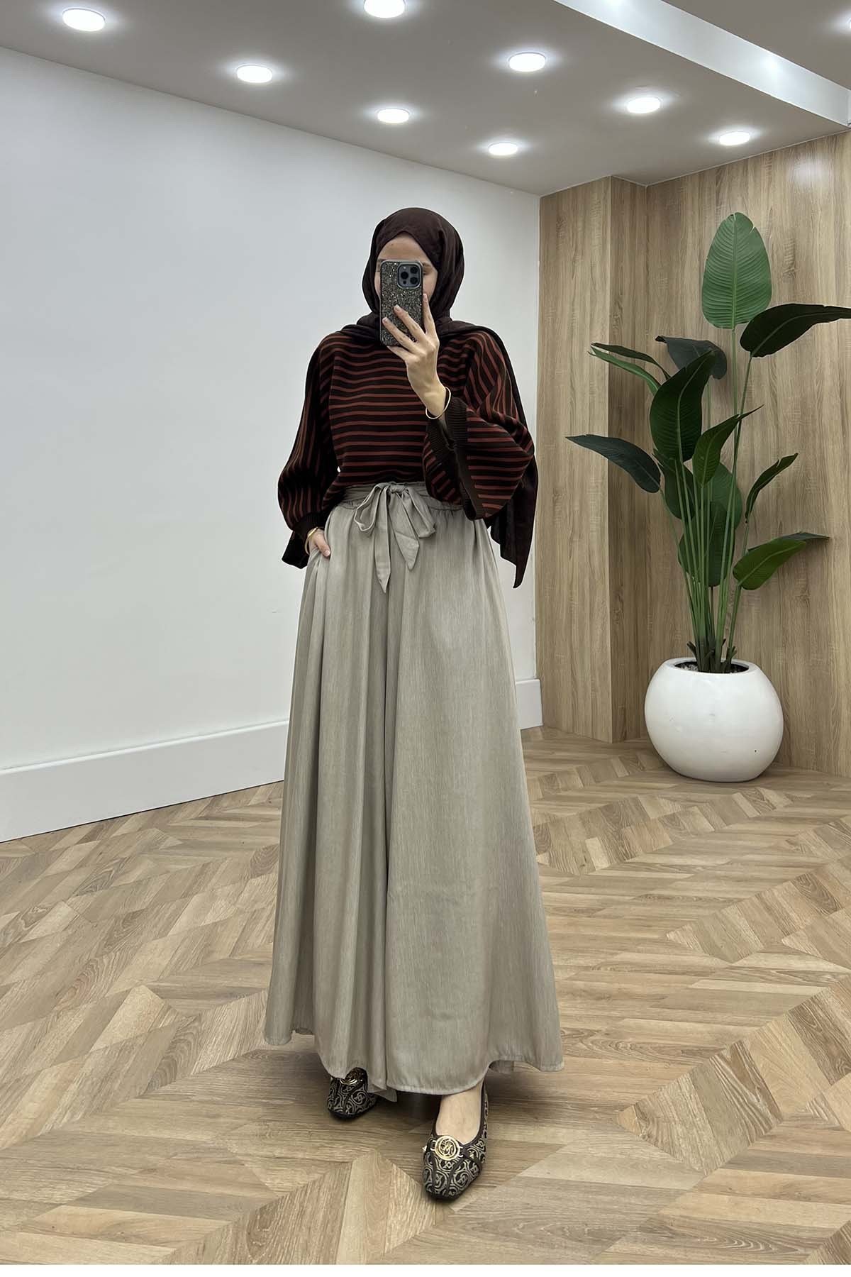 Bel Lastikli ve Bağlamalı Geniş Kalıp Pantalon Bej