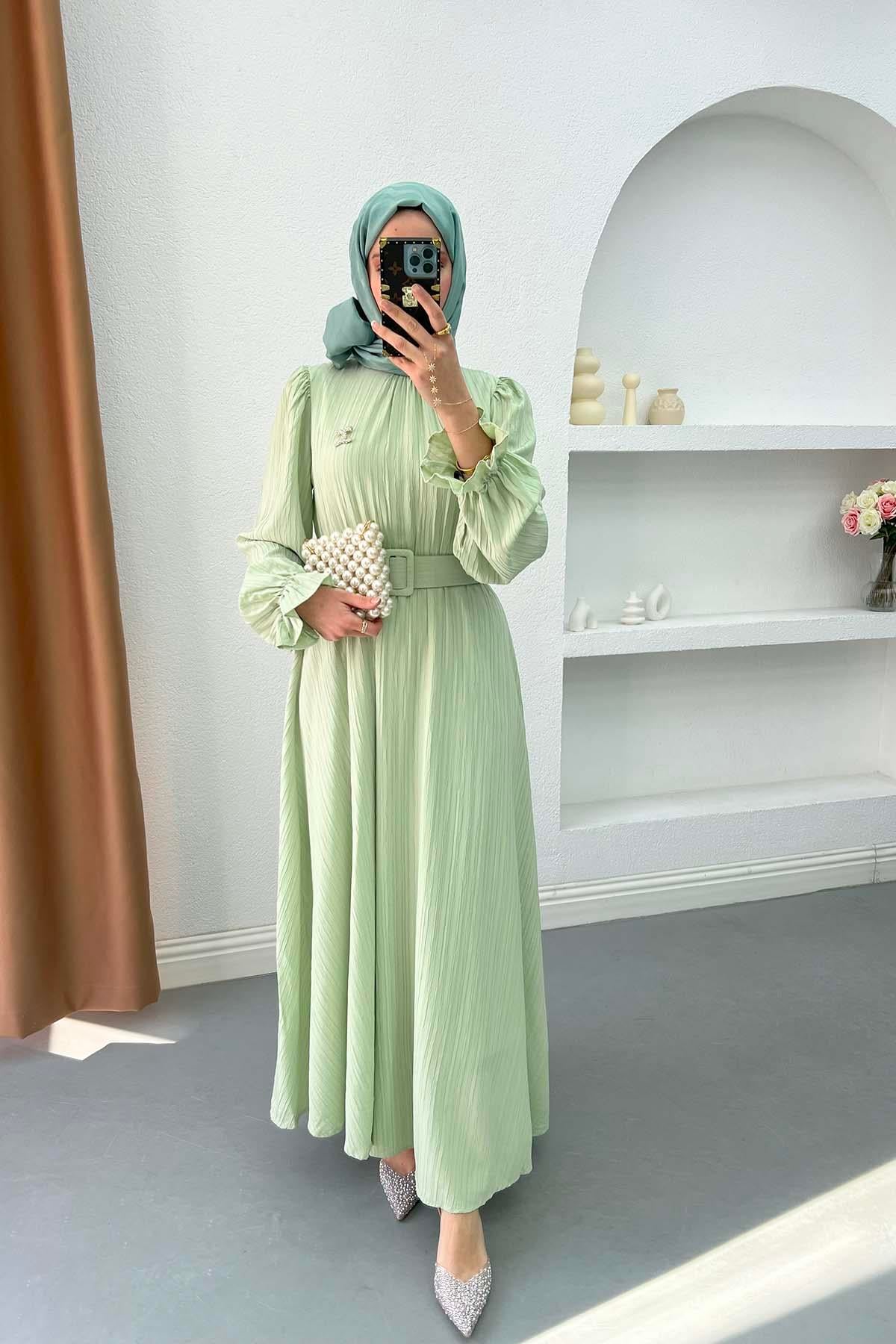 Broşlu Kemerli Elbise Mint Yeşili