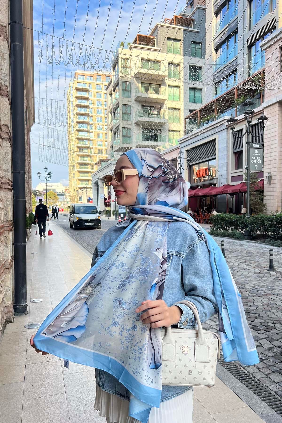 Çiçek Desenli Şal Mavi
