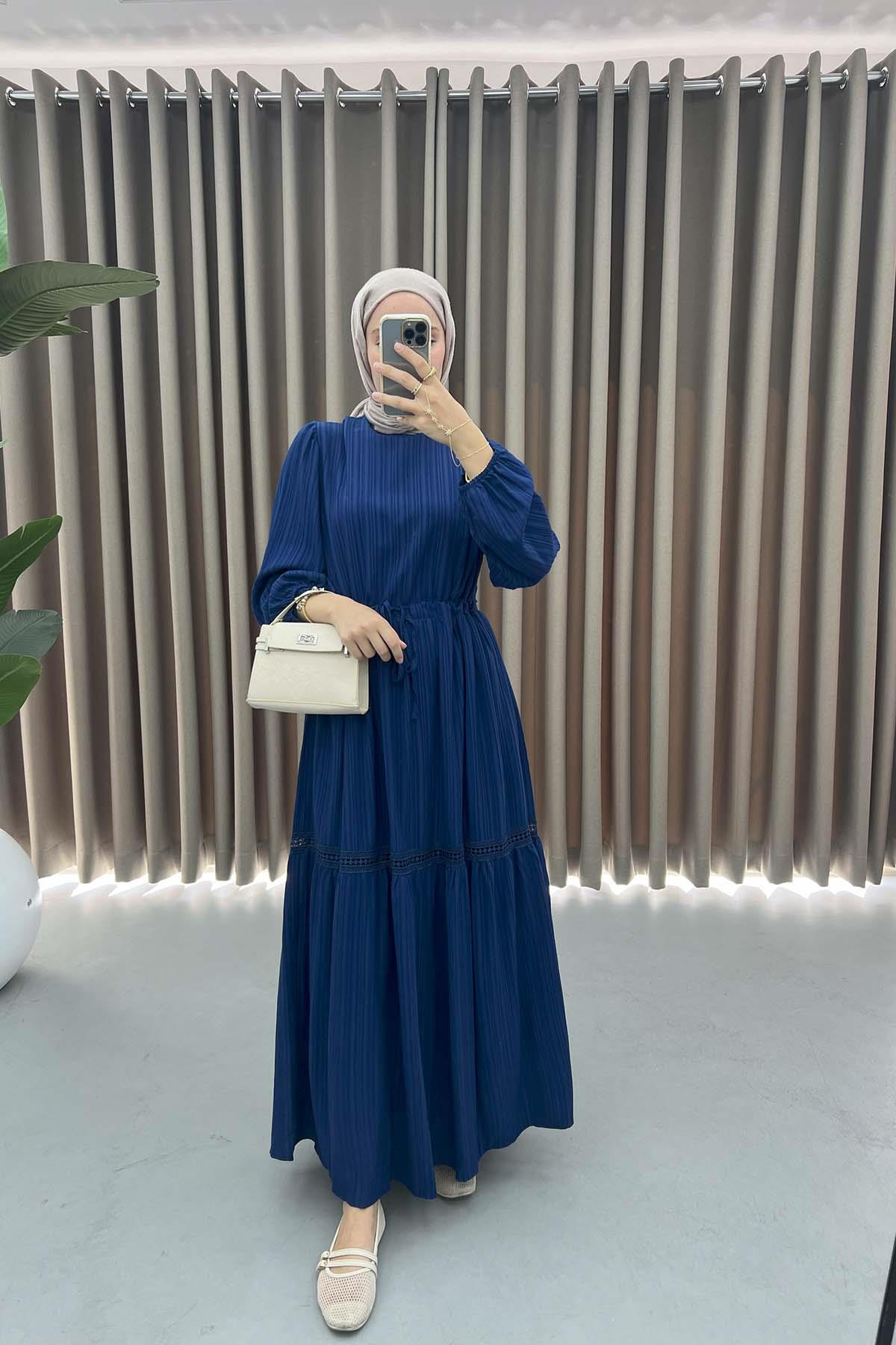 Dantel İşlemeli Elbise Lacivert