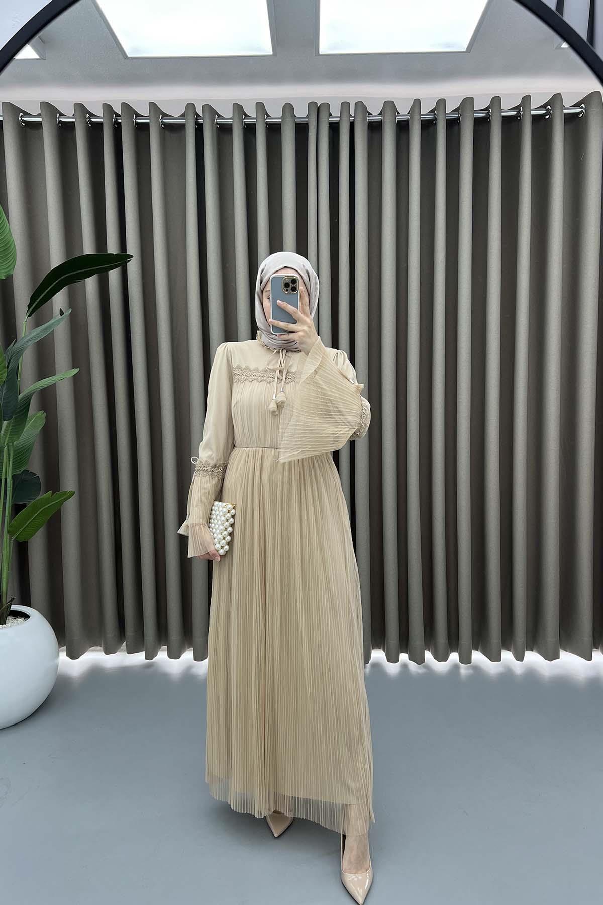 Dantelli Tül Elbise Bej