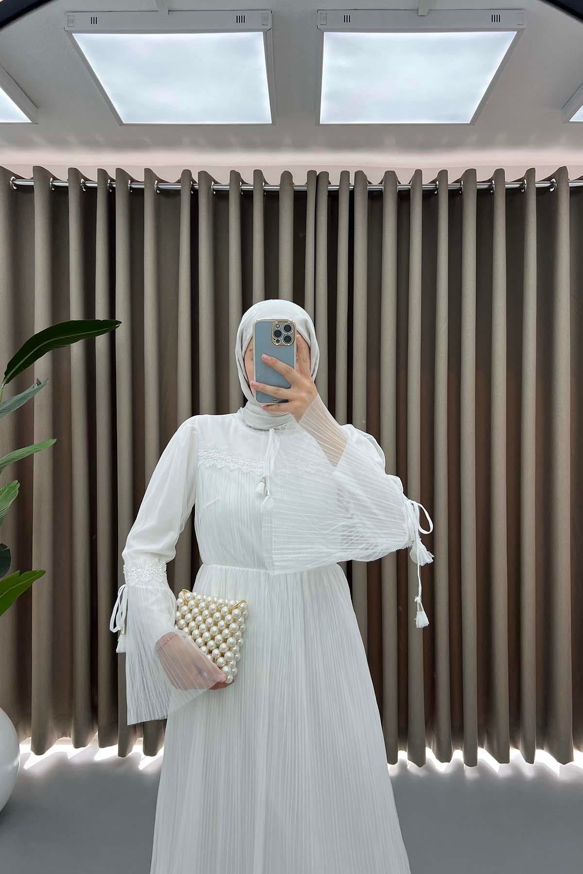 Dantelli Tül Elbise Beyaz