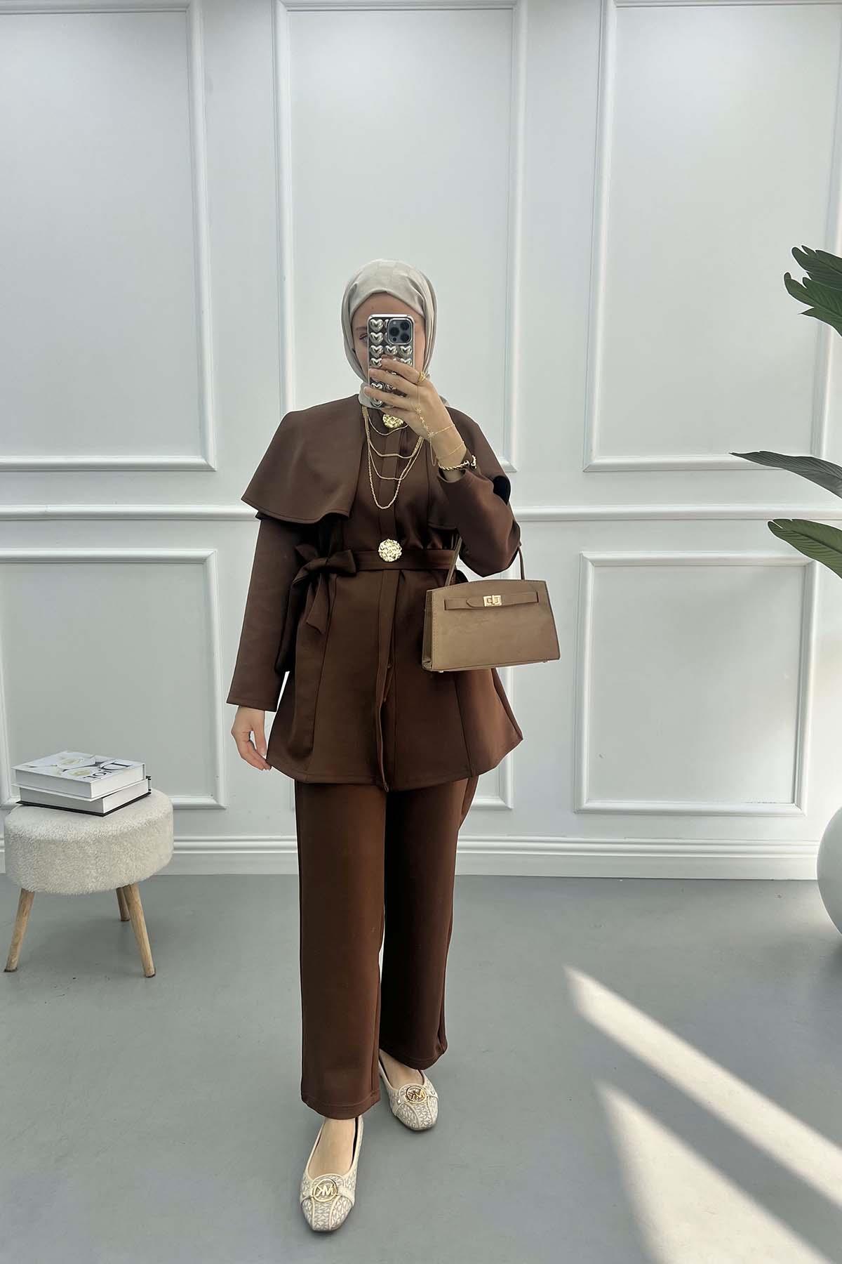 Düğme Detaylı Yakalı Takım Kahve