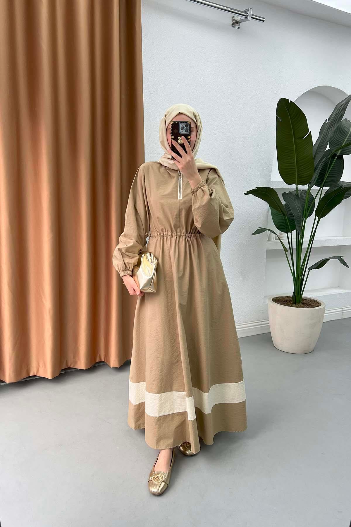 Fermuar Detaylı Kapüşonlu Elbise Camel