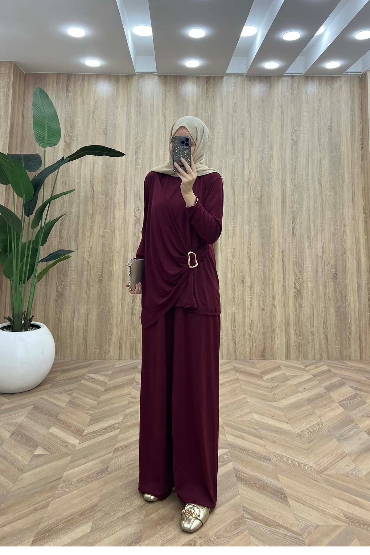 Gold Toka Detaylı Modern Takım Bordo