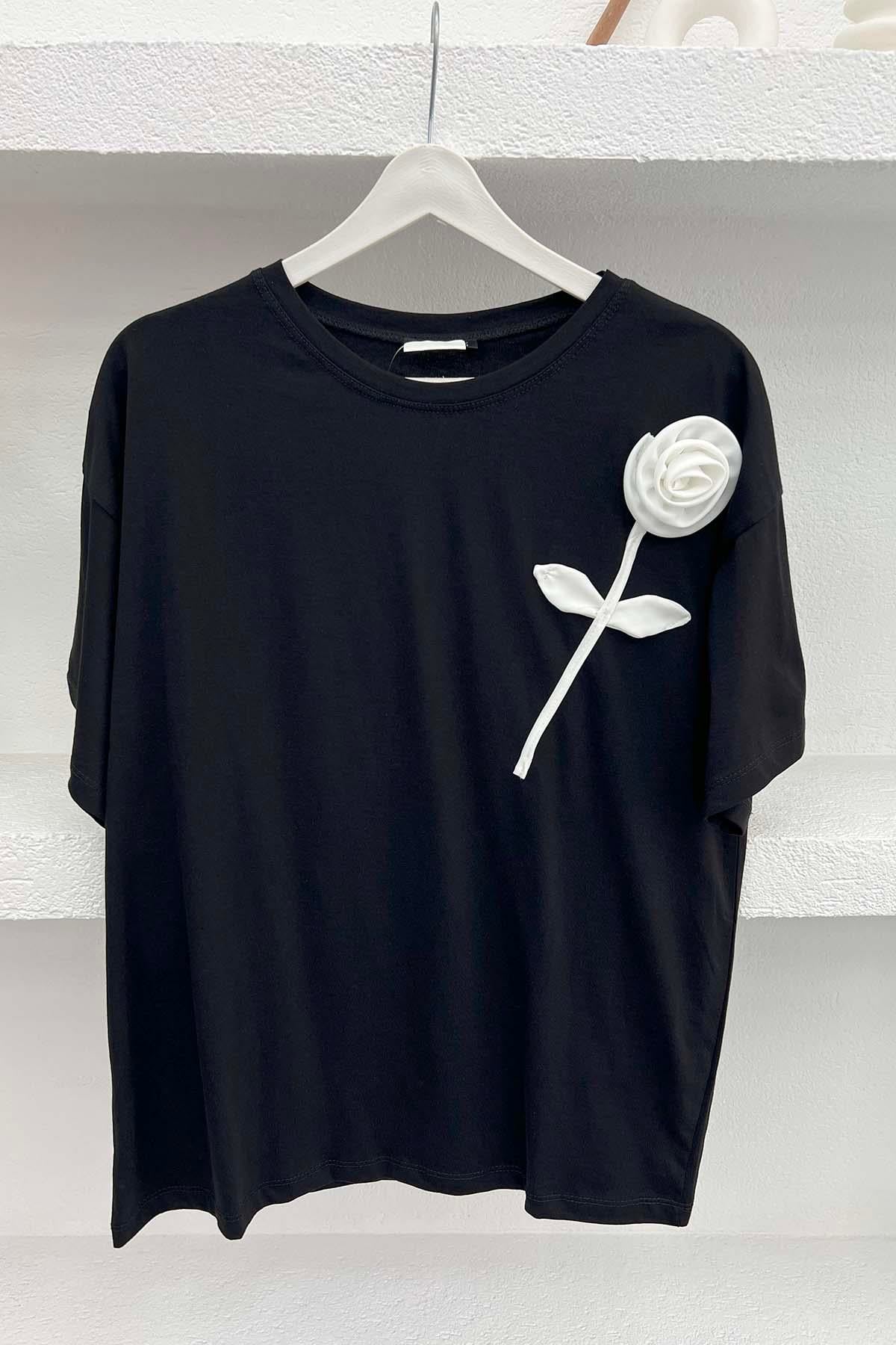 Gül Figürlü T-Shirt Siyah