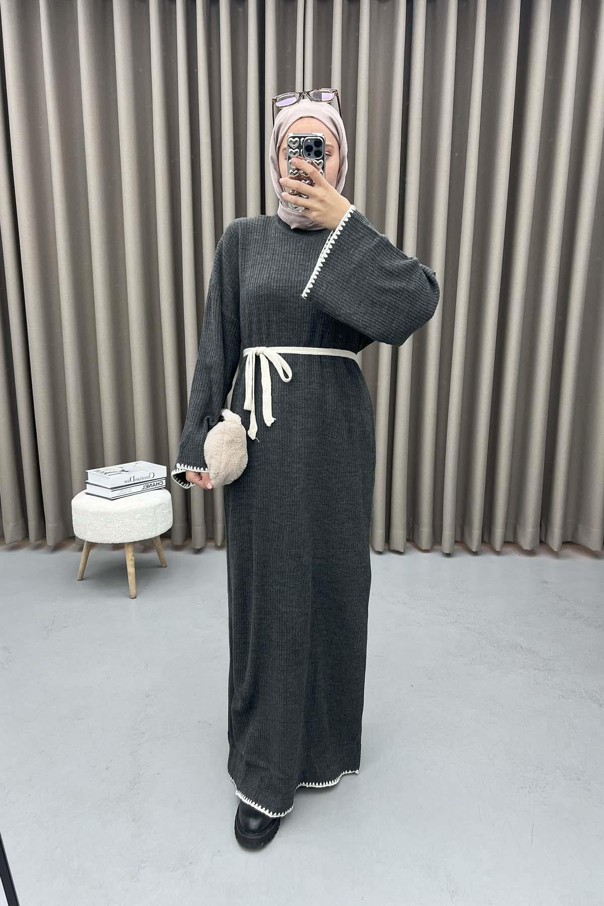 İşlemeli Triko Elbise Koyu-Gri