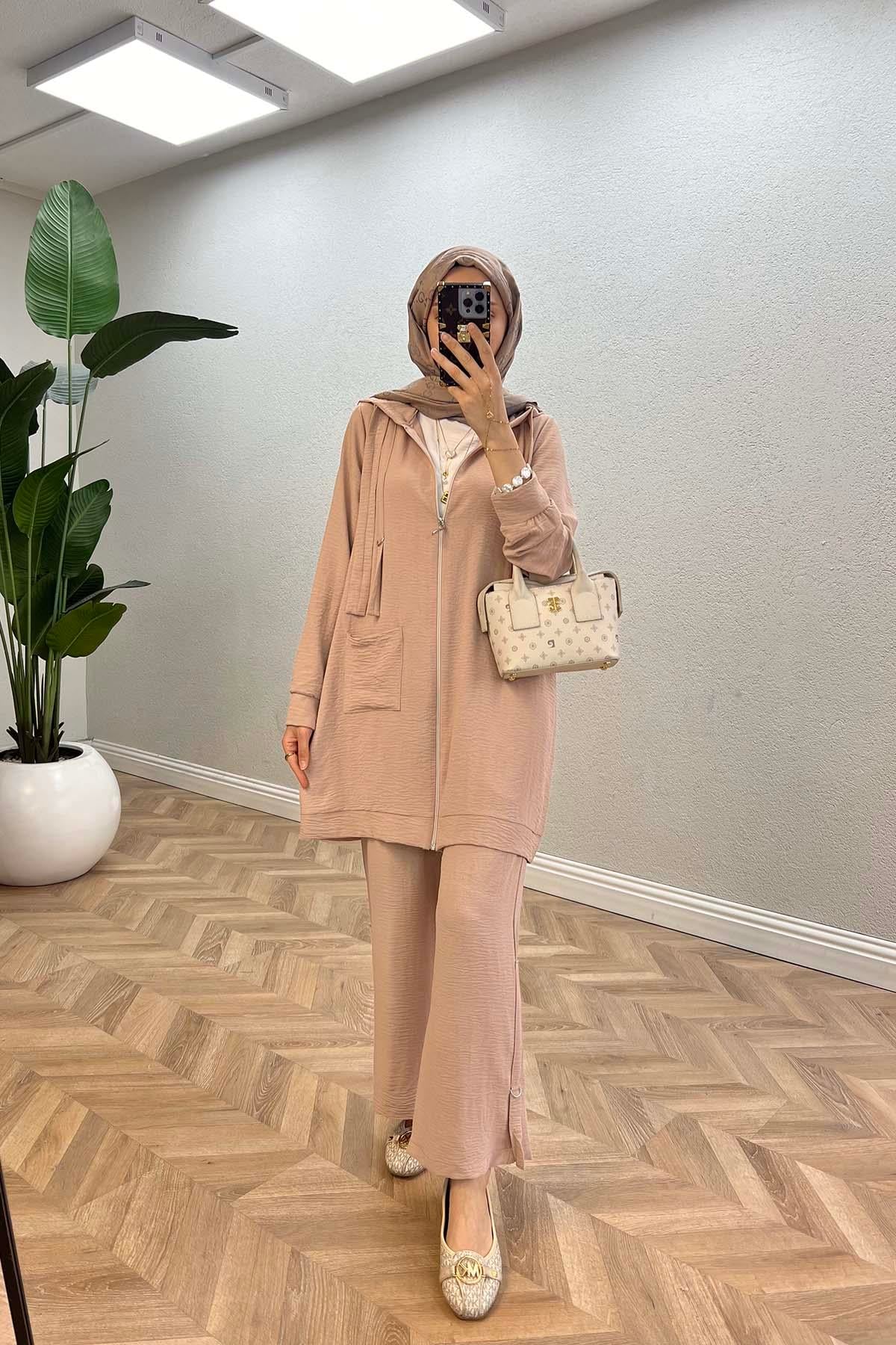 Kapüşonlu Cepli Takım Bej