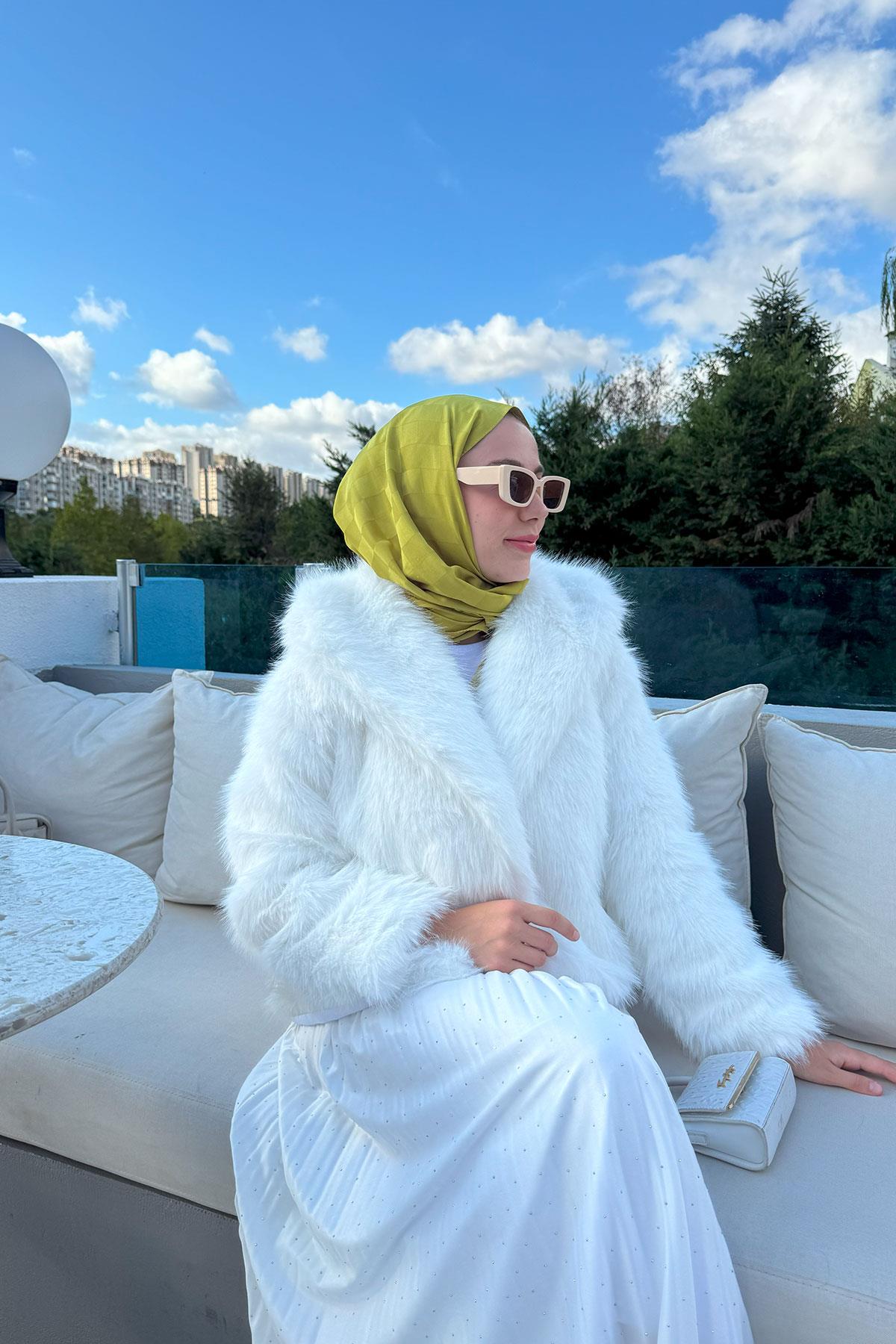 Kısa Kürk Ceket Beyaz