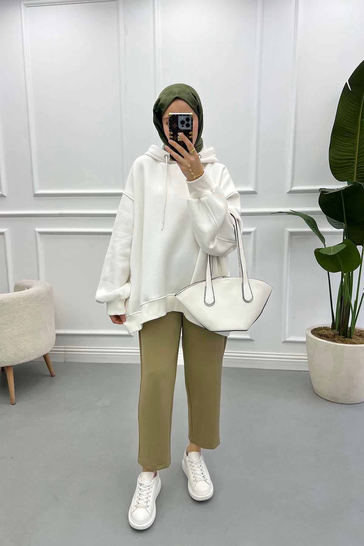 Kol Detaylı Üç İplik Sweatshirt Beyaz