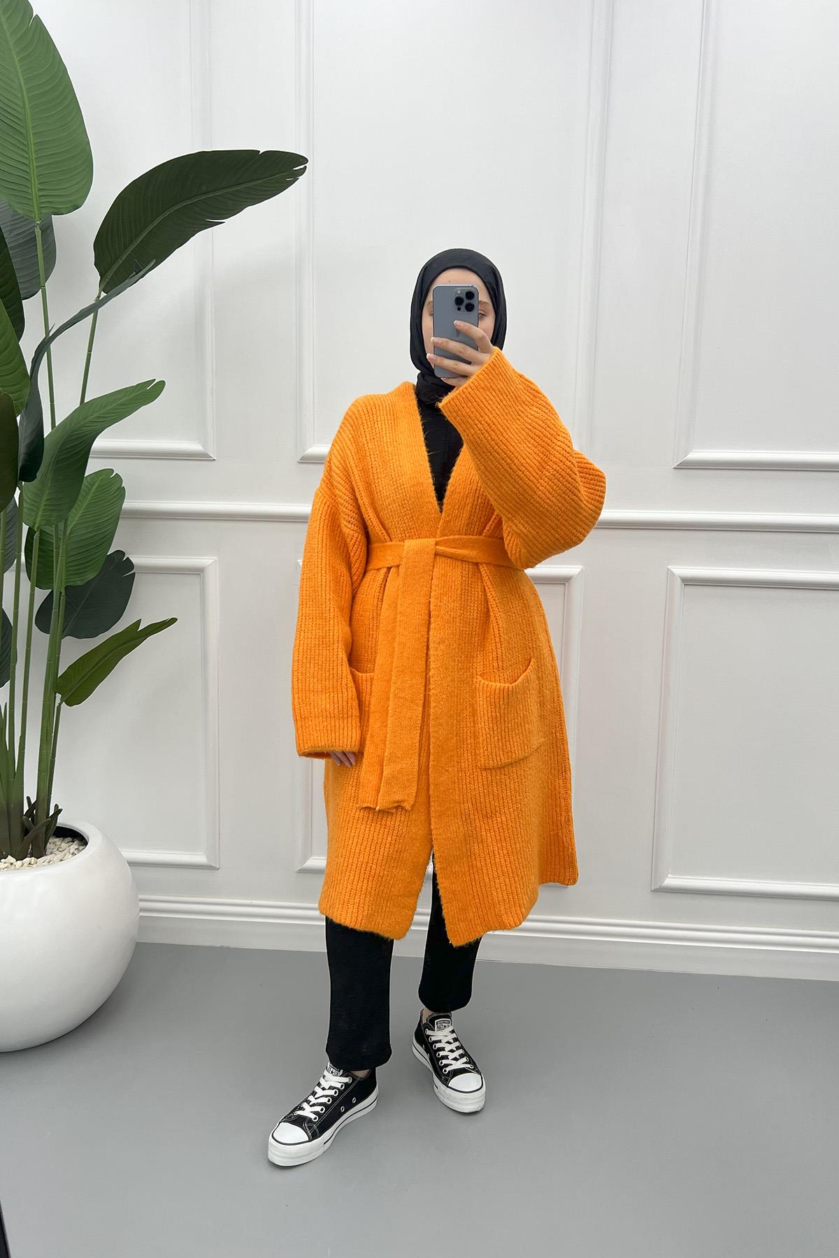 Kuşaklı Triko Hırka Turuncu