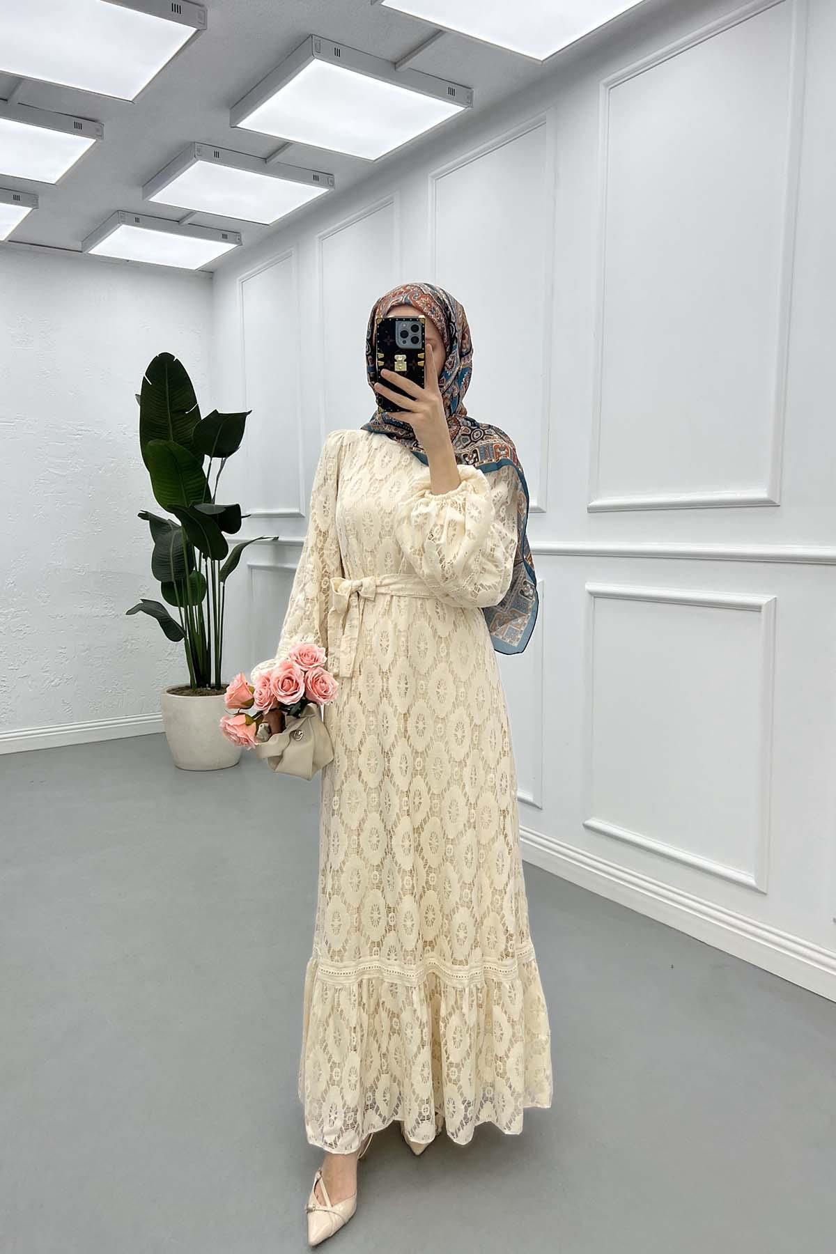 Kuşaklı Tül Elbise Bej