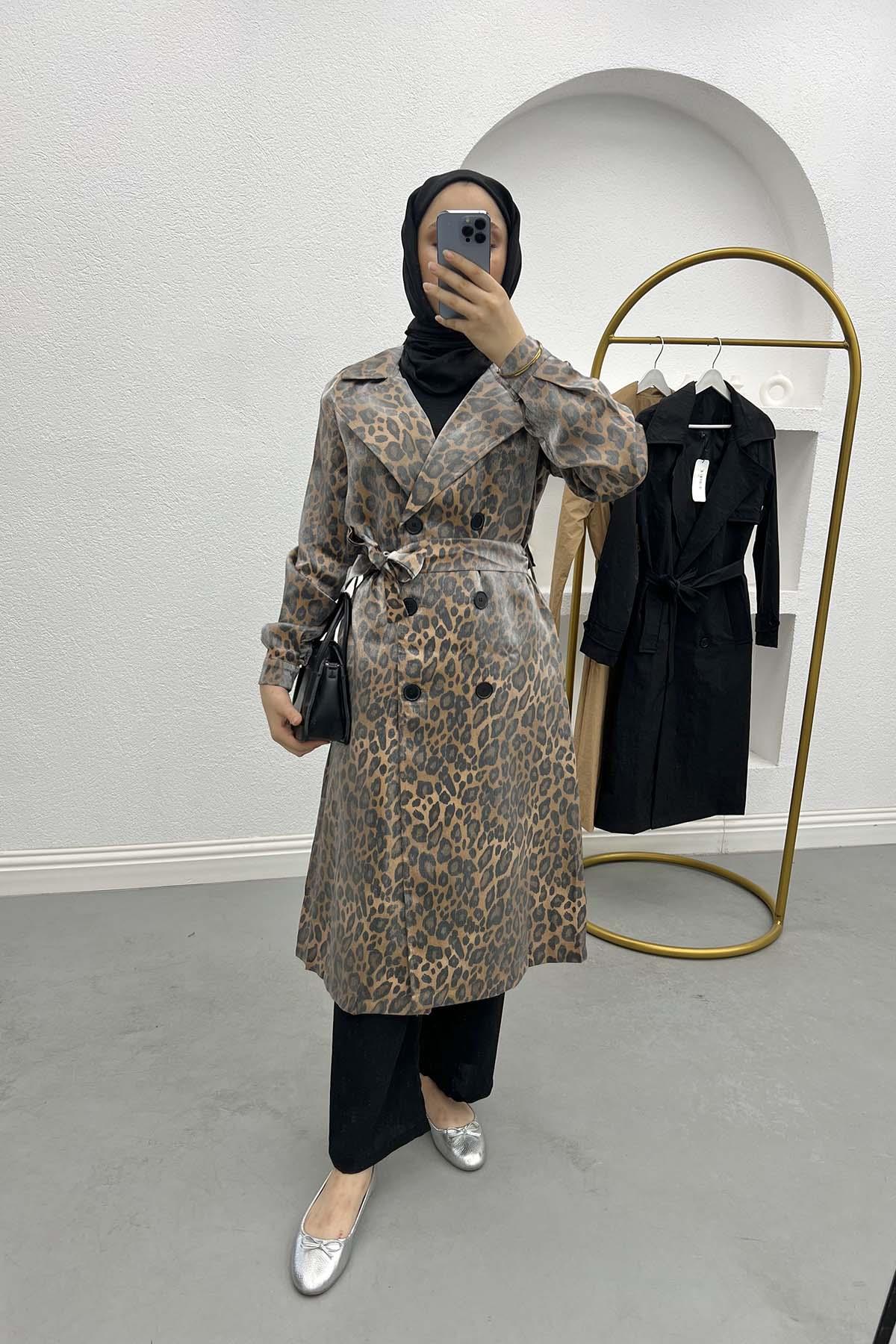 Leoparlı Parlak Trençkot Leopar