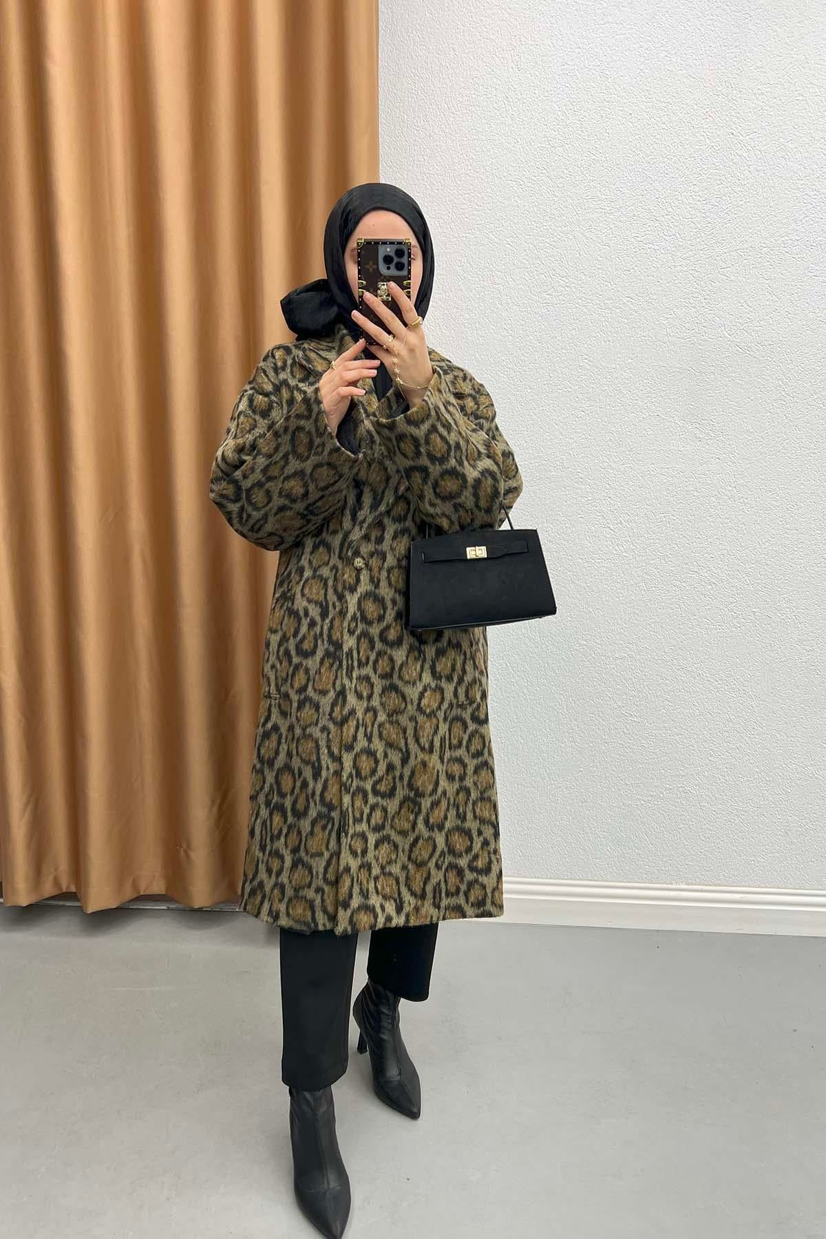 Leoparlı Uzun Kaşe Kaban Leopar