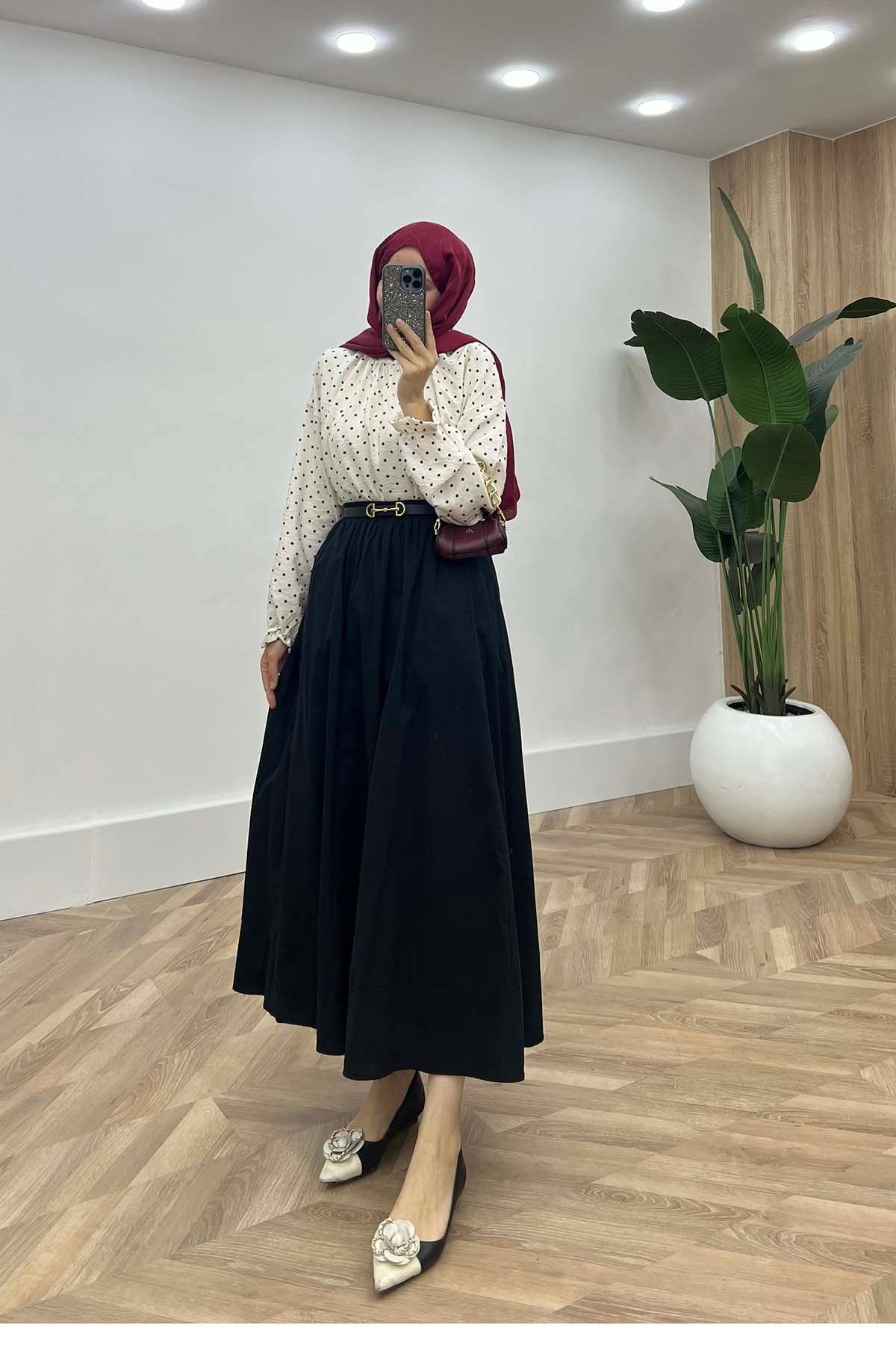 Lidya Dikiş Detaylı Etek Siyah