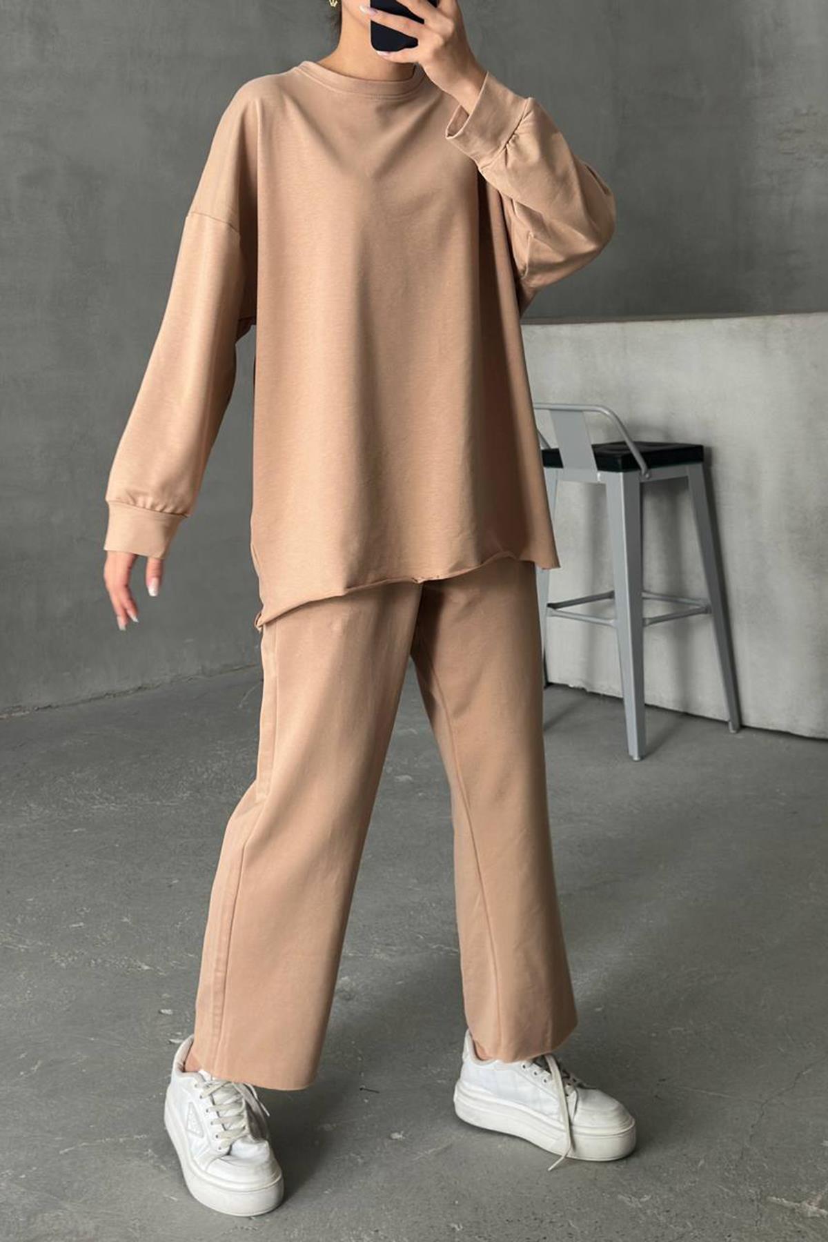 Oversize Takım Sütlü Kahve