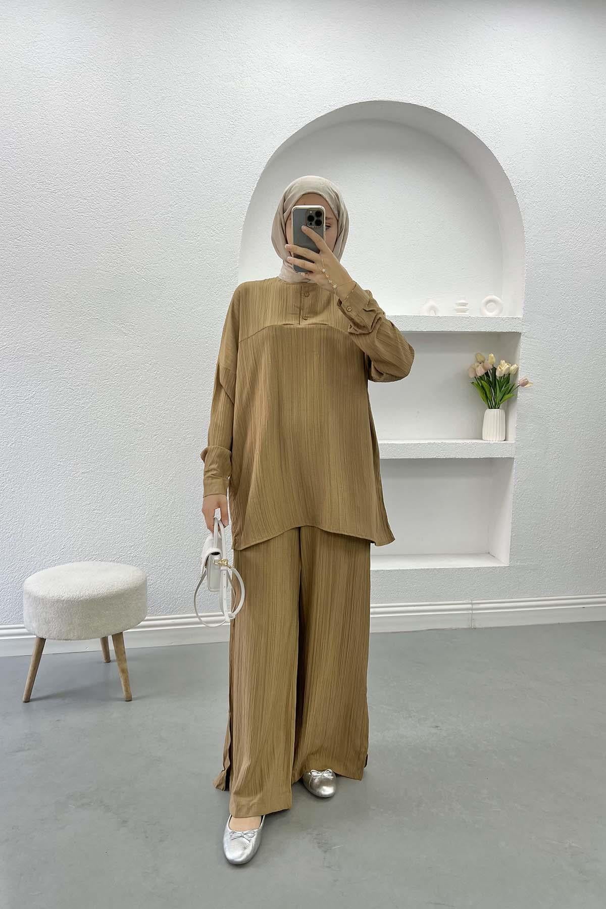 Paça Yırtmaçlı Takım Kahve