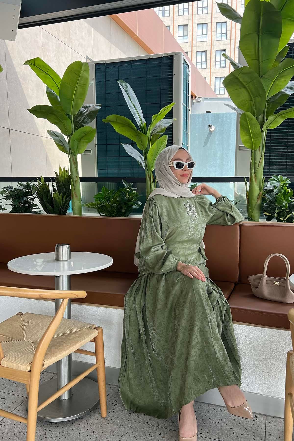 Paisley Desenli Jakarlı Elegant Takım Yeşil