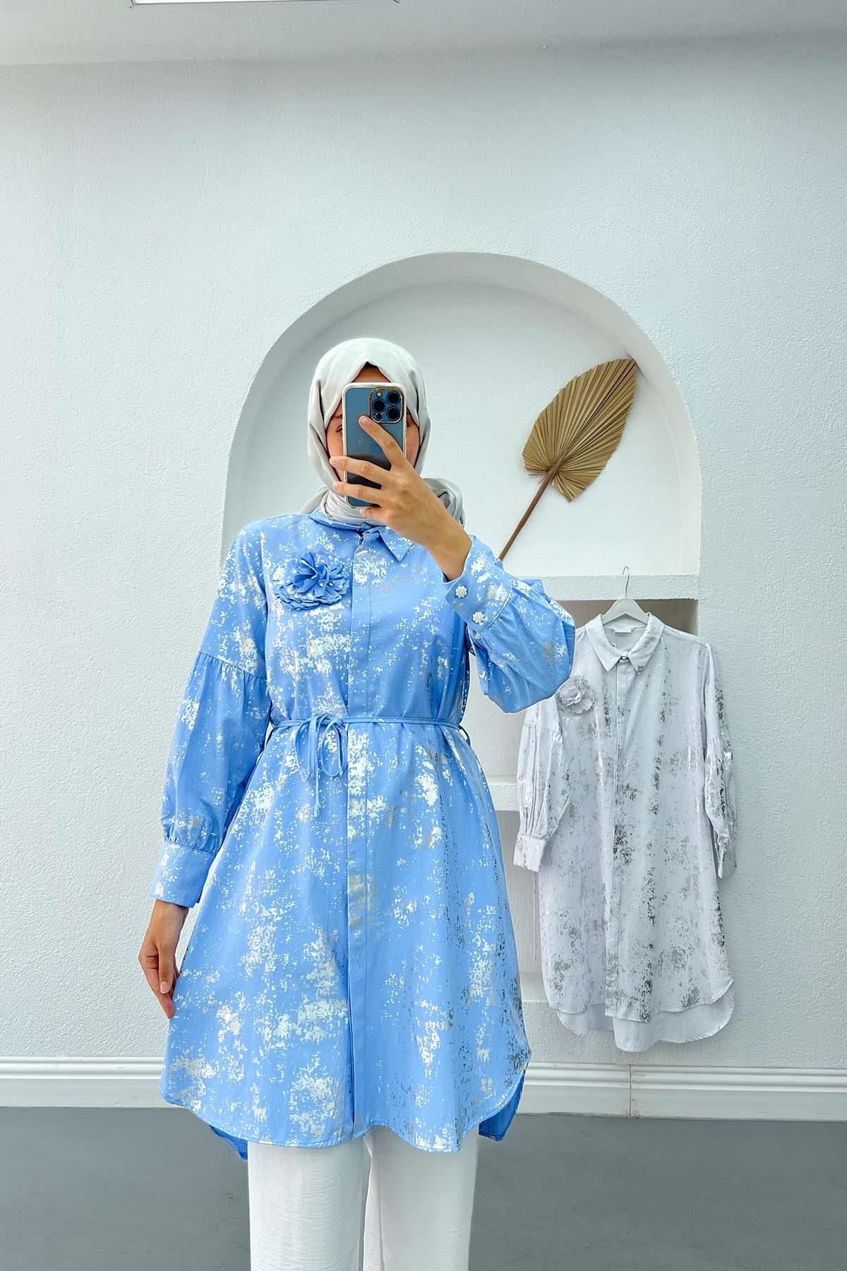 Parlak Desen Broşlu Tunik Mavi