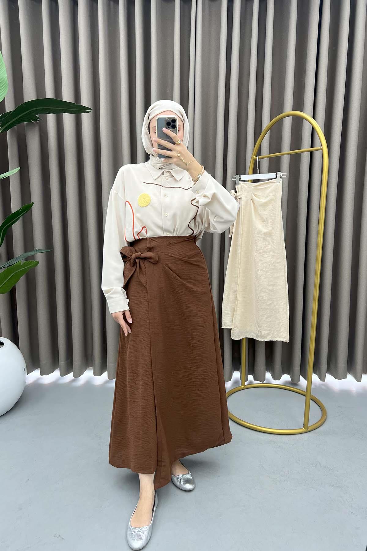 Pilise Detaylı Bağlamalı Etek Kahve