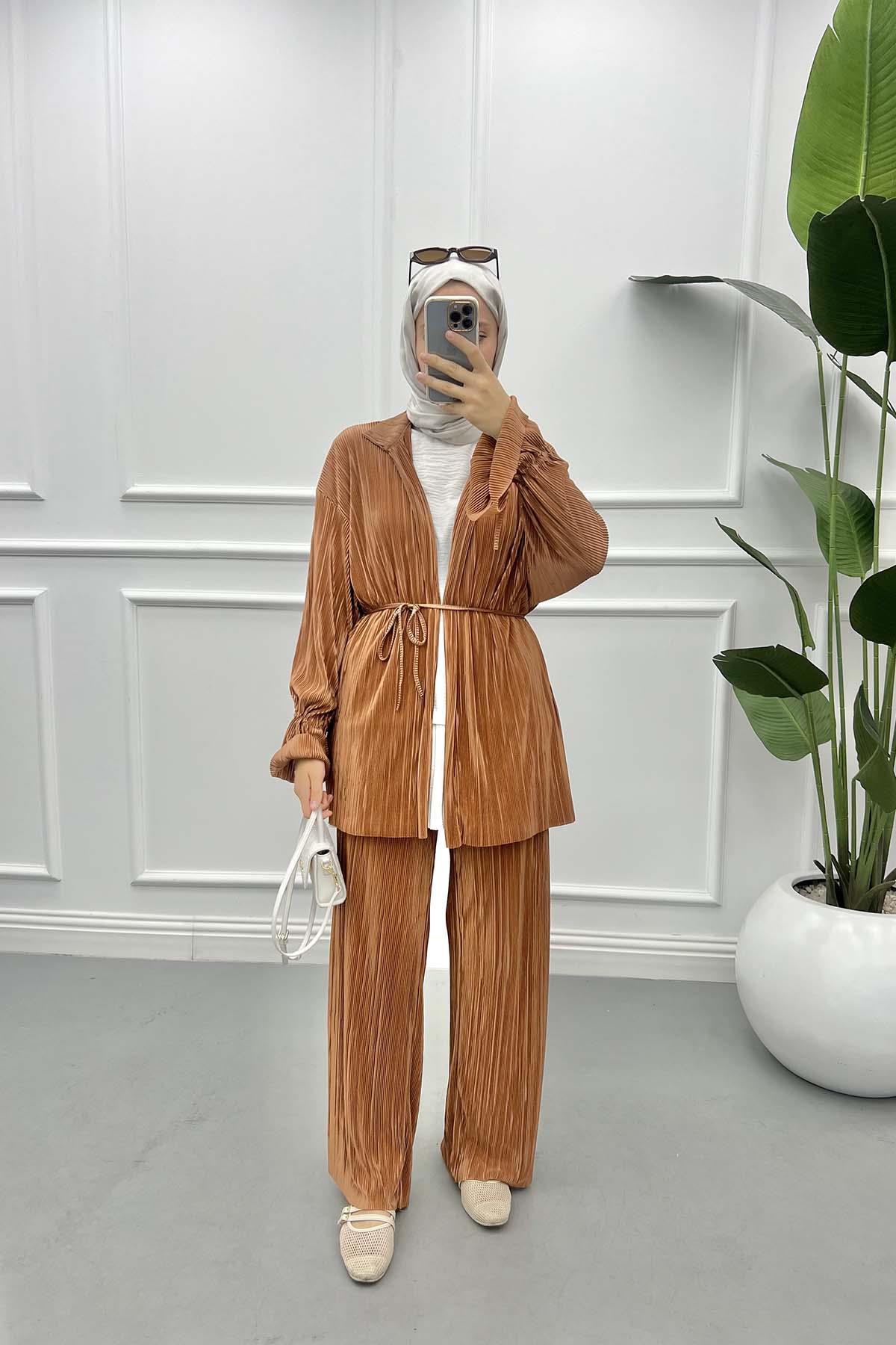 Piliseli Parlak Kimono Takım Kiremit