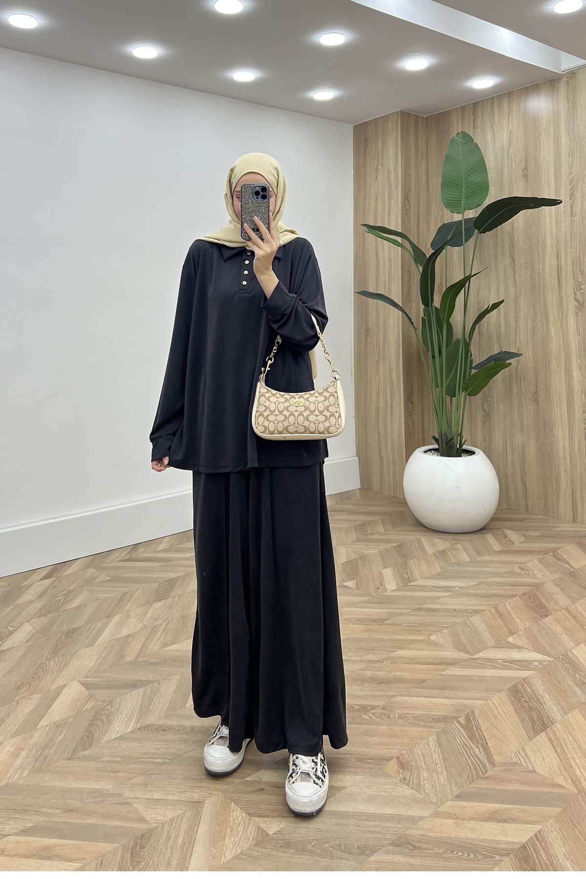 Polo Yaka Gold Düğmeli Takım Siyah