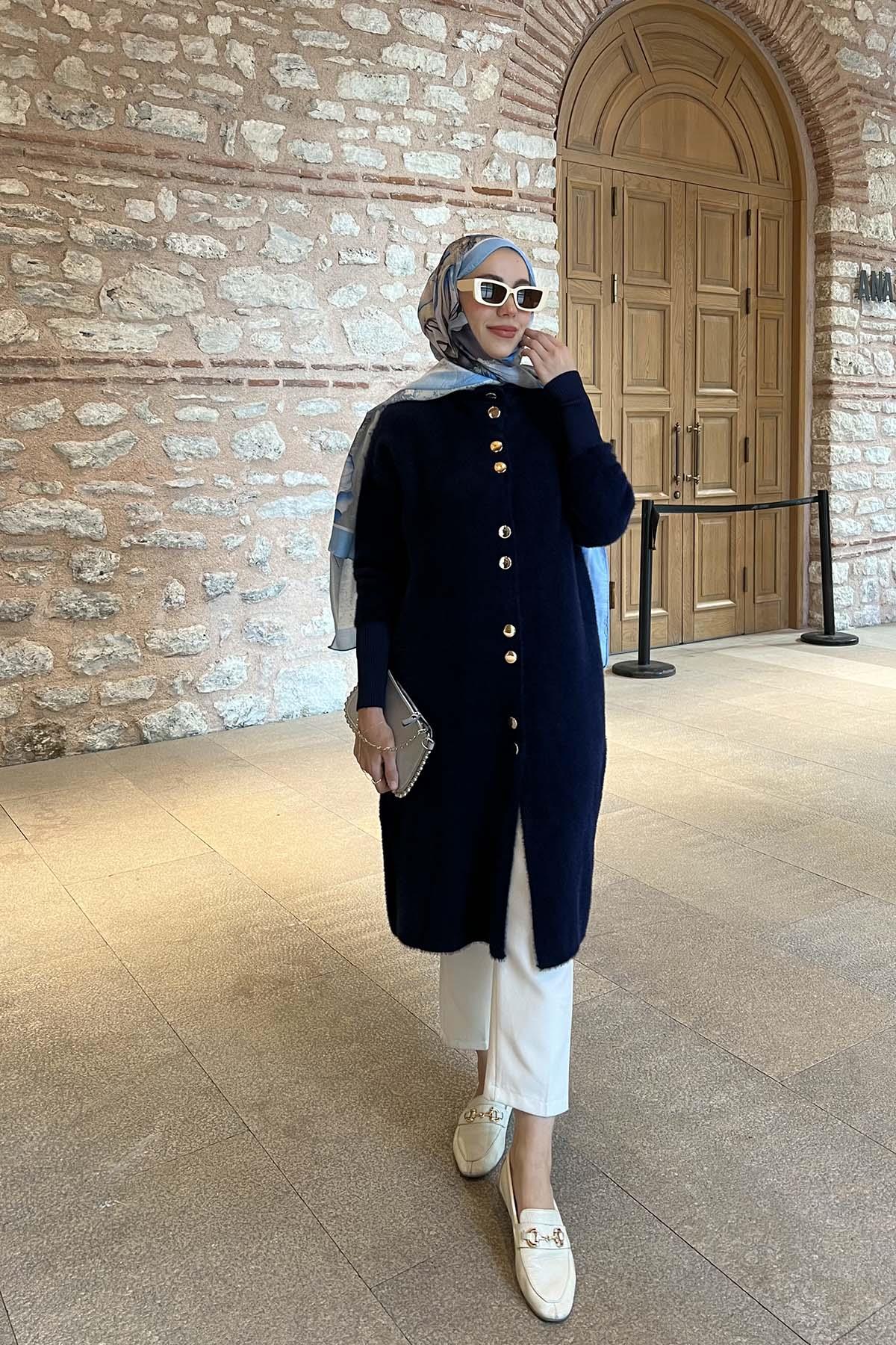 Sakallı Uzun Hırka Siyah