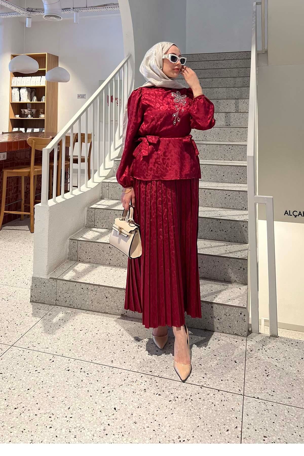 Taş ve Bağlama Detaylı Jakarlı Elegant Takım Fuşya
