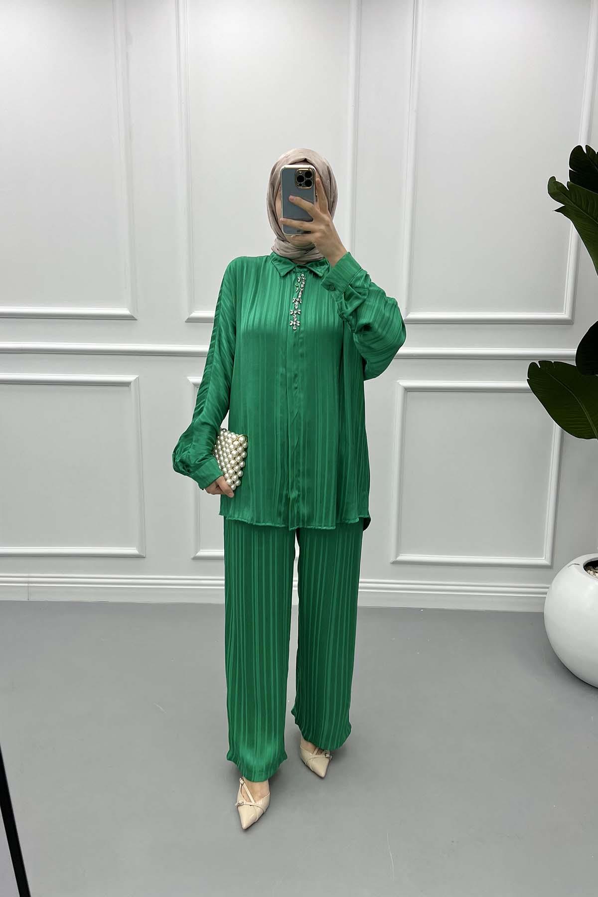 Taşlı Parlak Takım Benetton Yeşil