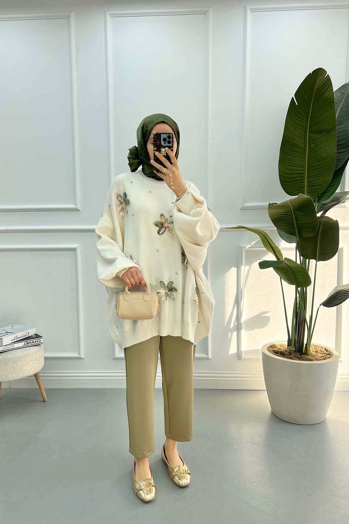 Tül Çiçekli Oversize Kazak Ekru