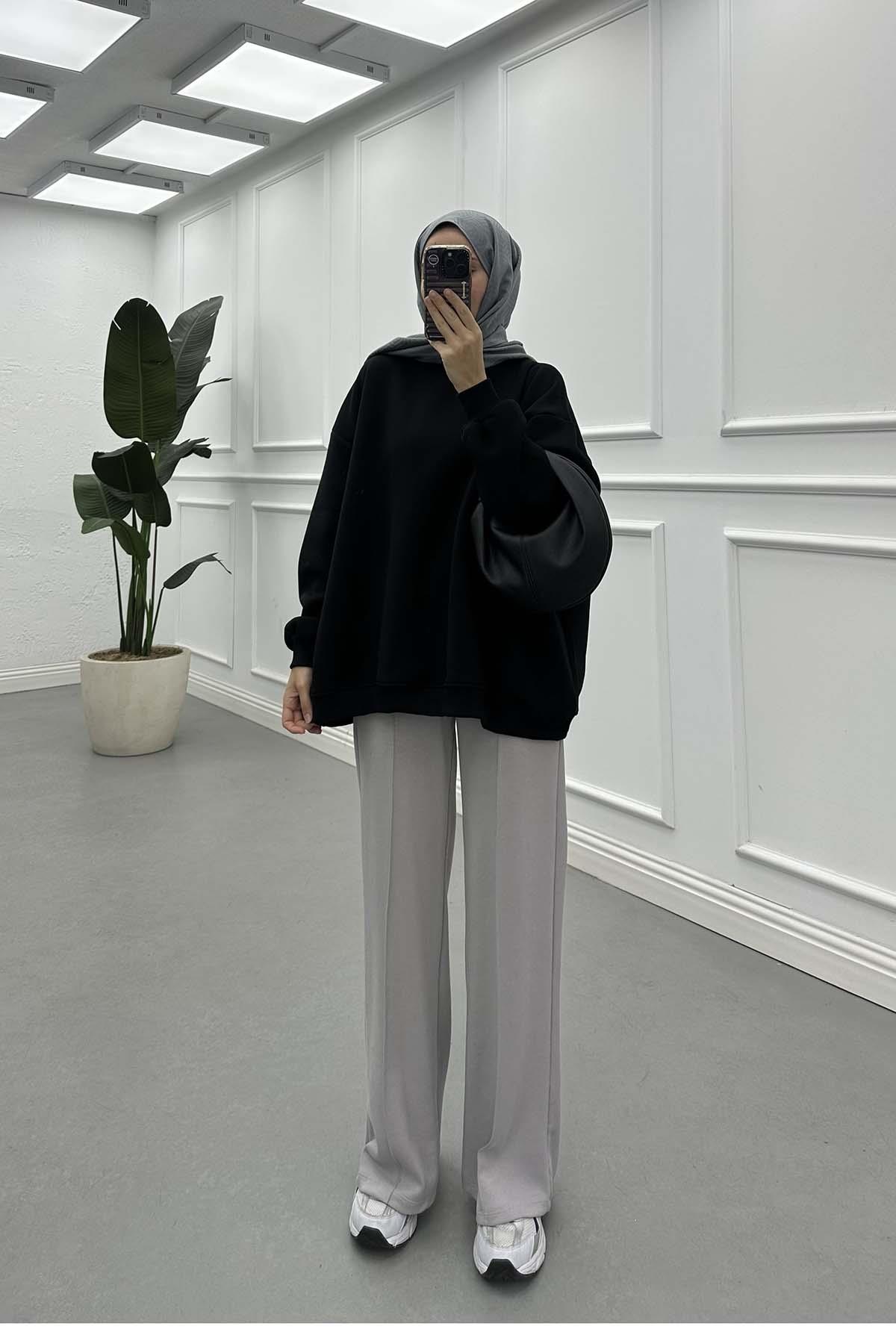 Üç İplik Bisiklet Yaka Sweatshirt Siyah