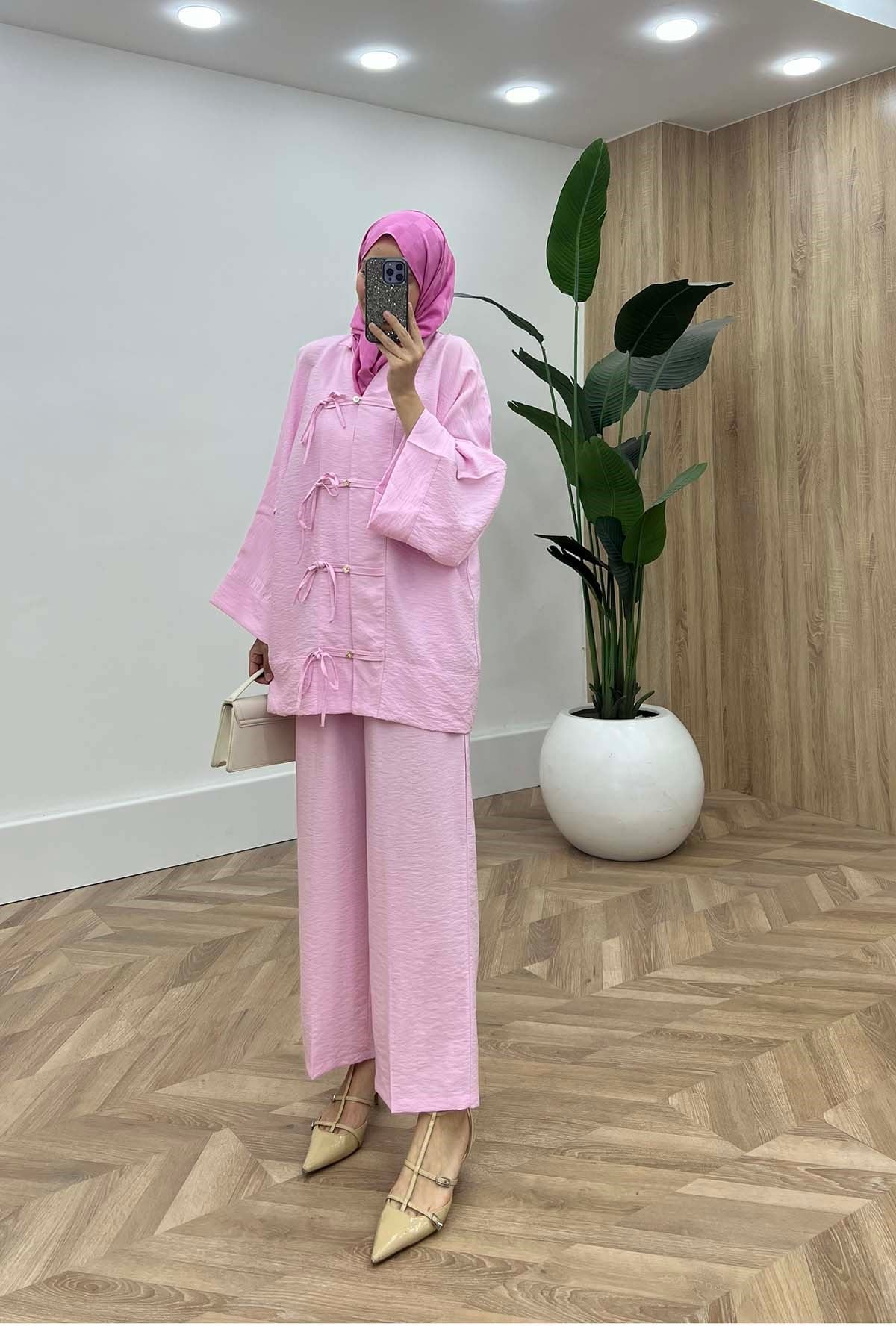 Uzak Doğu Esintili Taşlı Prenses Takım Pembe