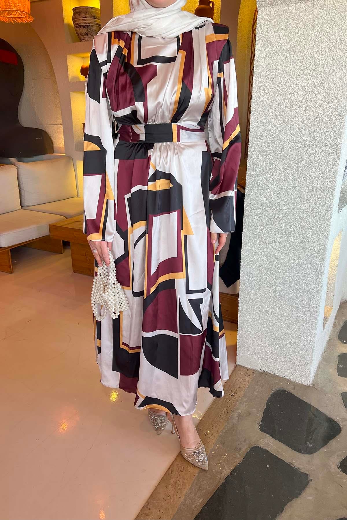 Vatkalı Desenli Saten Elbise Bordo
